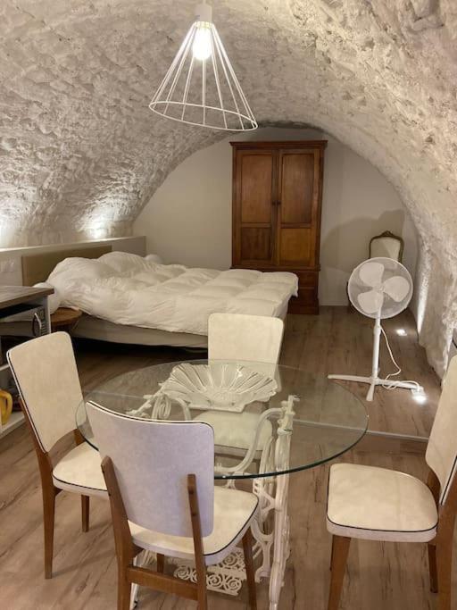 Les Matelles : Charmant Logement En Pierres מראה חיצוני תמונה