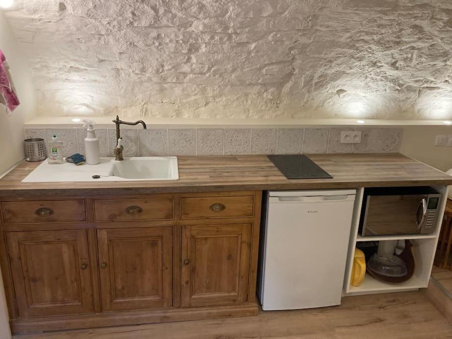 Les Matelles : Charmant Logement En Pierres מראה חיצוני תמונה